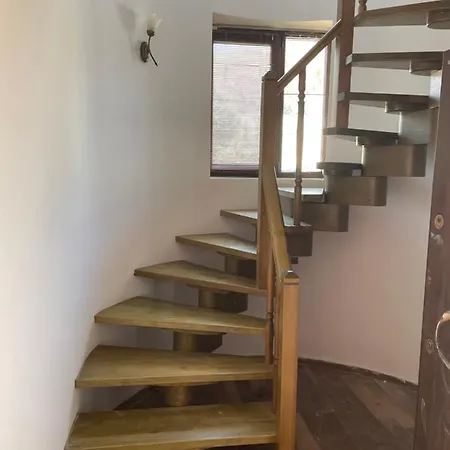 Oezpinar 4 Yatak Odali فندق كاس